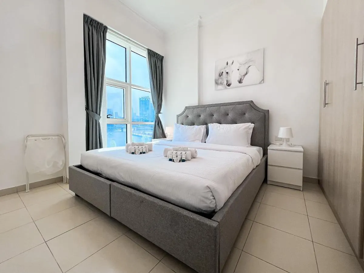 1Br Suit With Full Canal View - Down Town Dubai Apartment