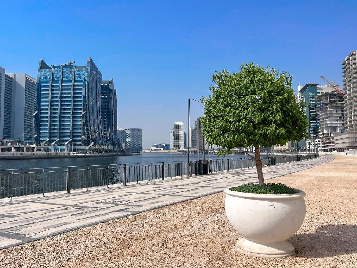 1Br Suit With Full Canal View - Down Town Dubai Apartment