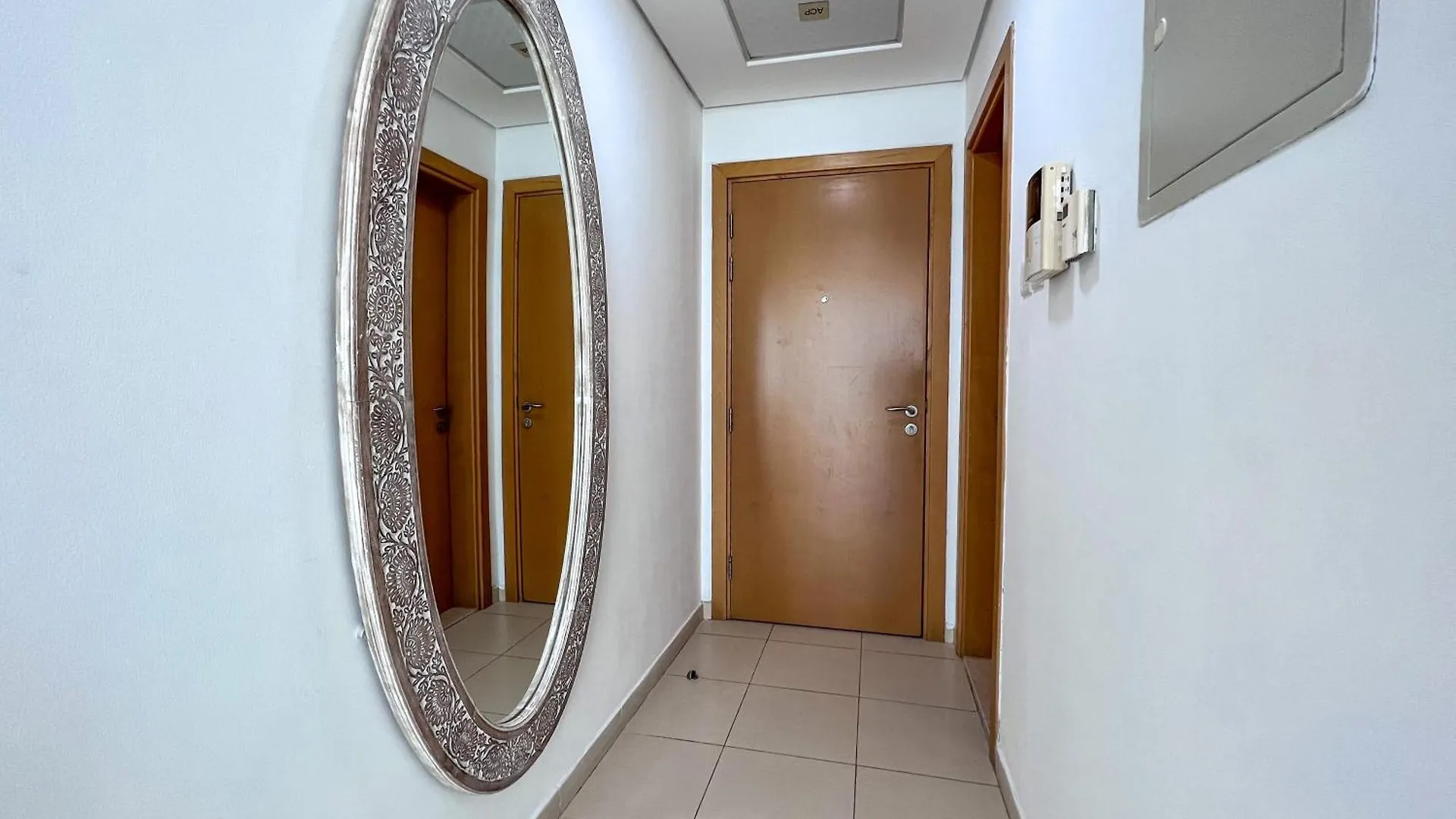 1Br Suit With Full Canal View - Down Town Dubai Apartment