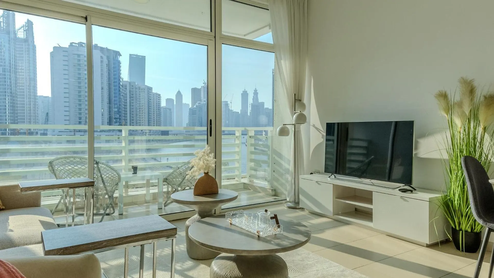 1Br Suit With Full Canal View - Down Town Dubai 0*,